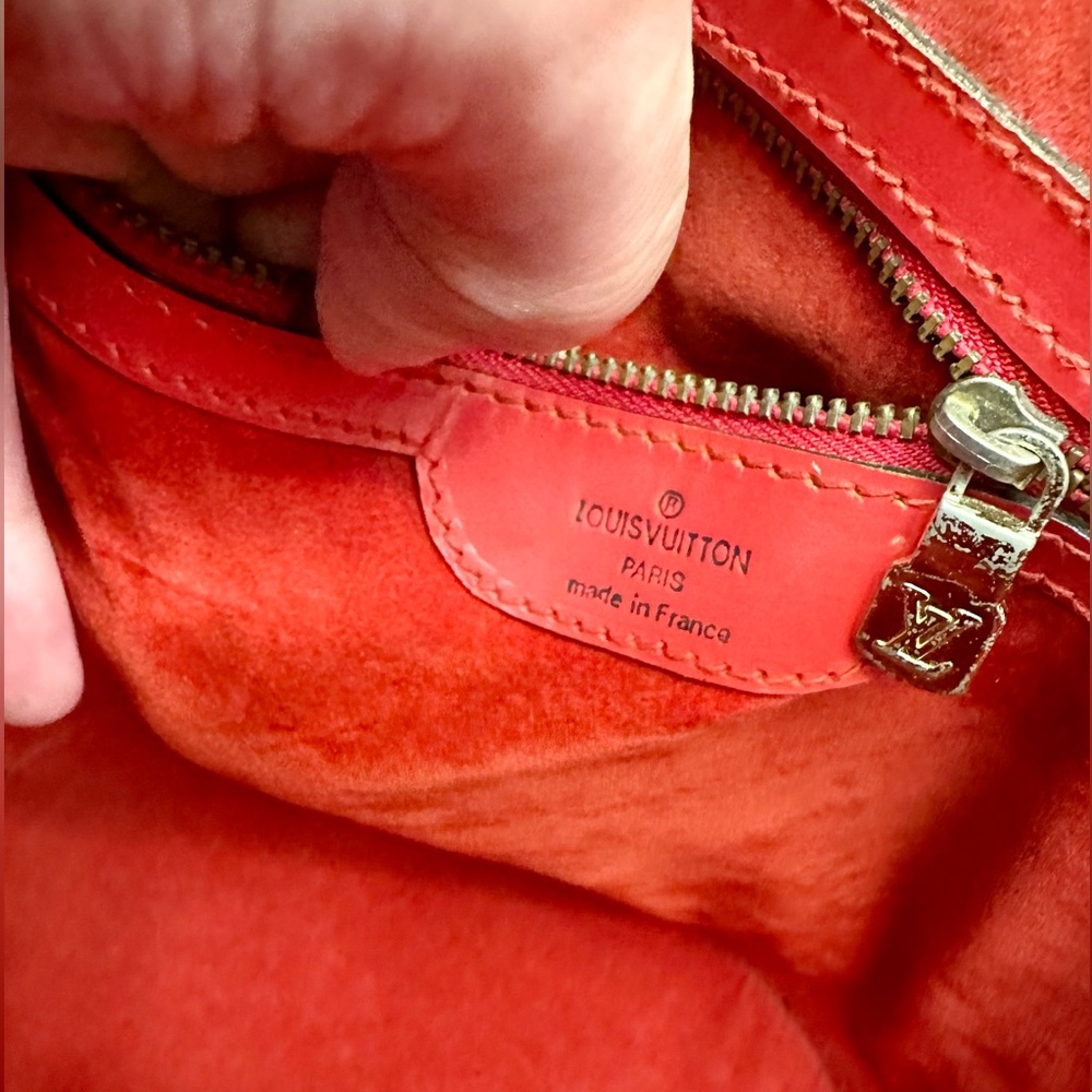 Louis Vuitton Epi Saint Jacques Shoulder Bag - Picture 9 of 12